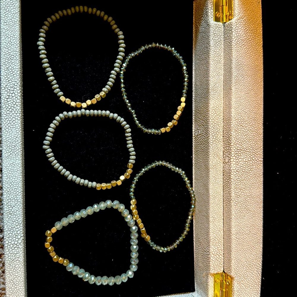5 bracelets